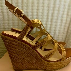 Chinese Laundry Wedge